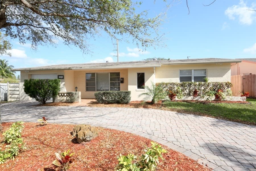 Front of 5521 Van Buren St, Hollywood, FL