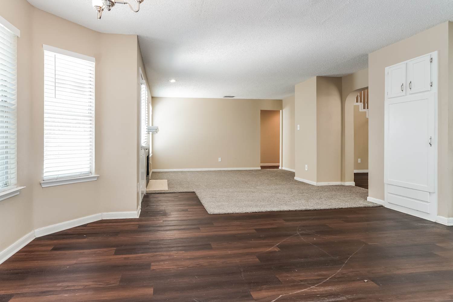 553 Mercer St, Grand Prairie photo 6