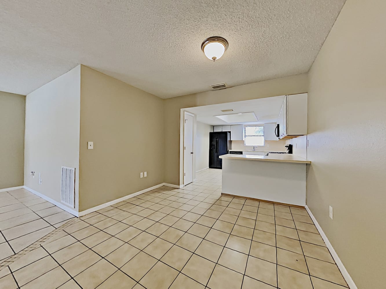 555 Freeport Ave N, Saint Petersburg photo 7