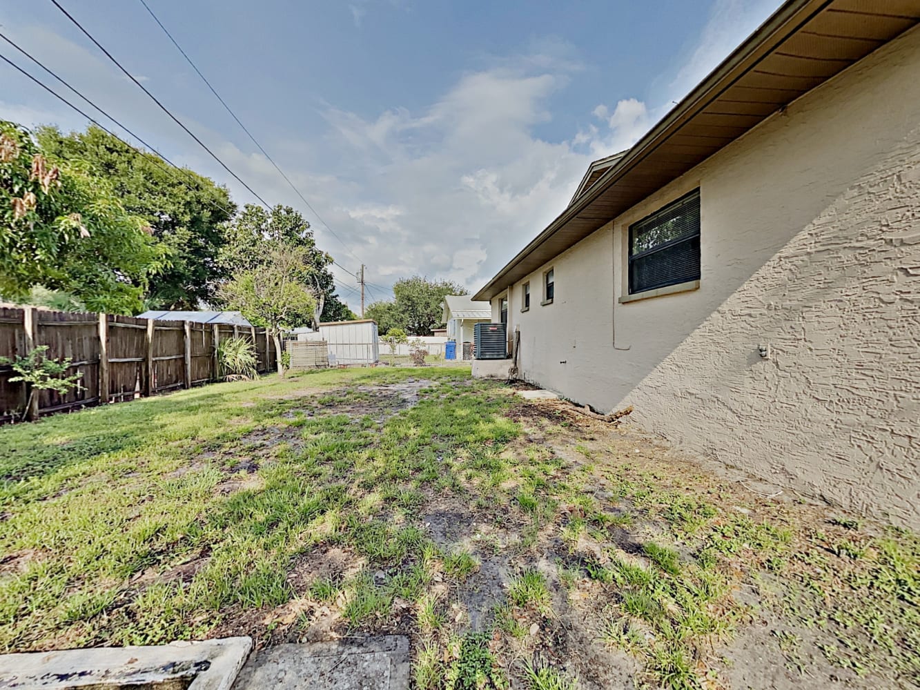 555 Freeport Ave N, Saint Petersburg photo 16