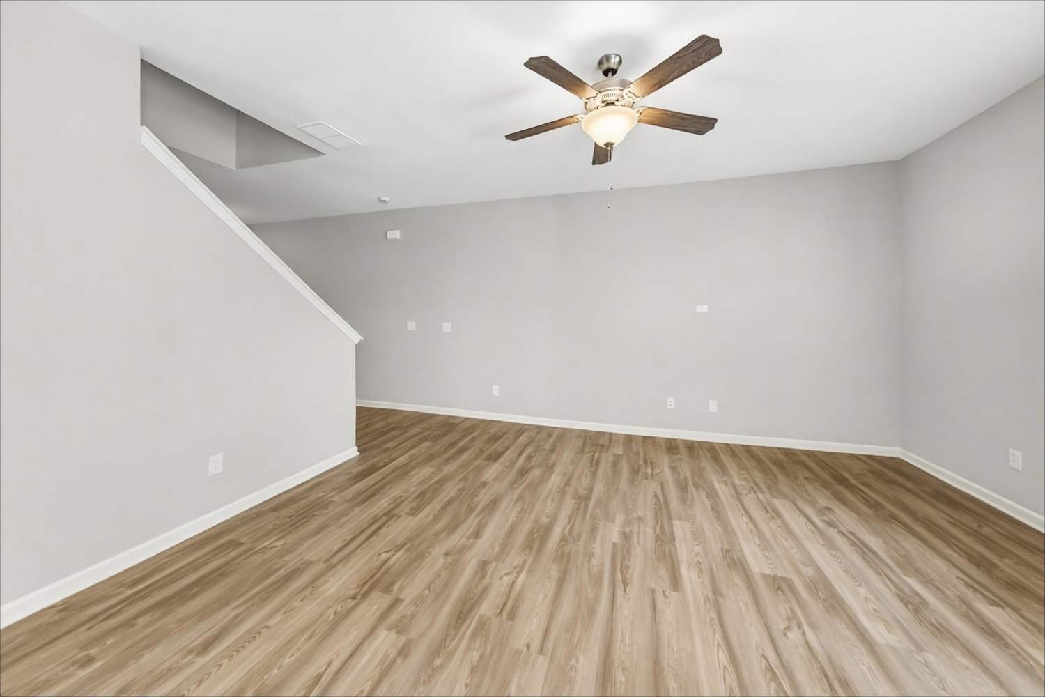 555 S Fortune Way, Dallas photo 5