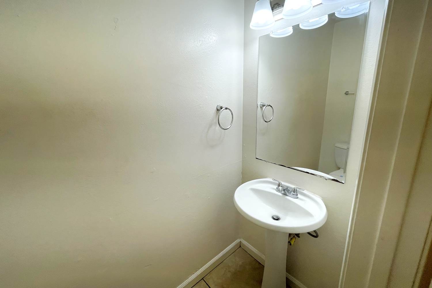 560 E Wigeon Way, Suisun City photo 13