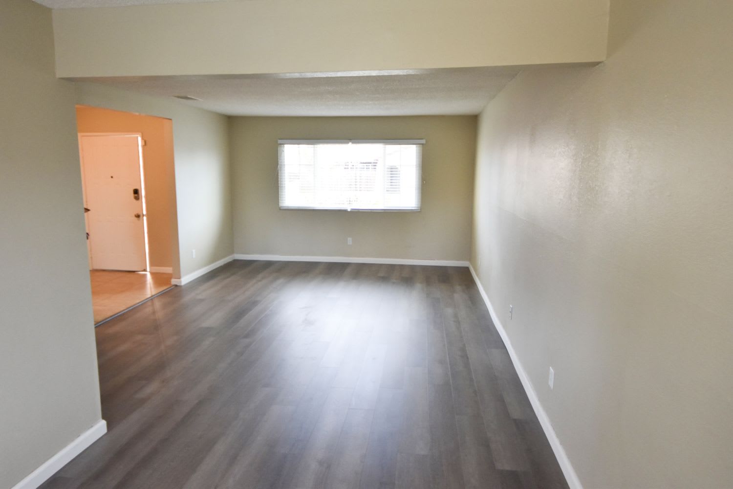 560 E Wigeon Way, Suisun City photo 2