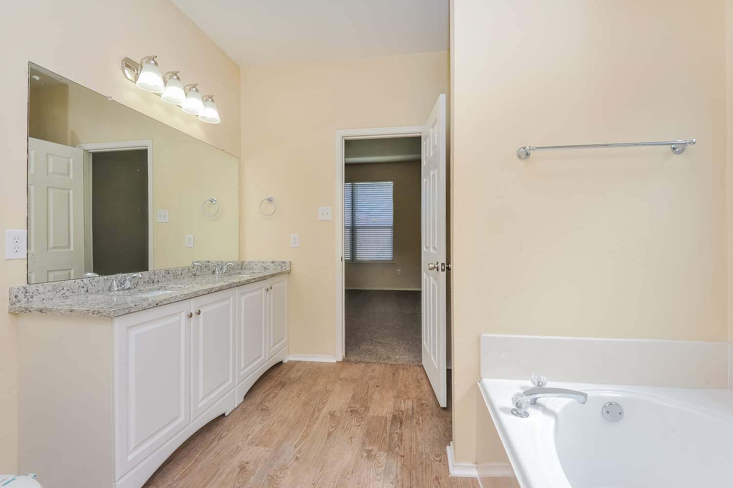 5601 Desert Willow Ct, Fort Worth photo 15