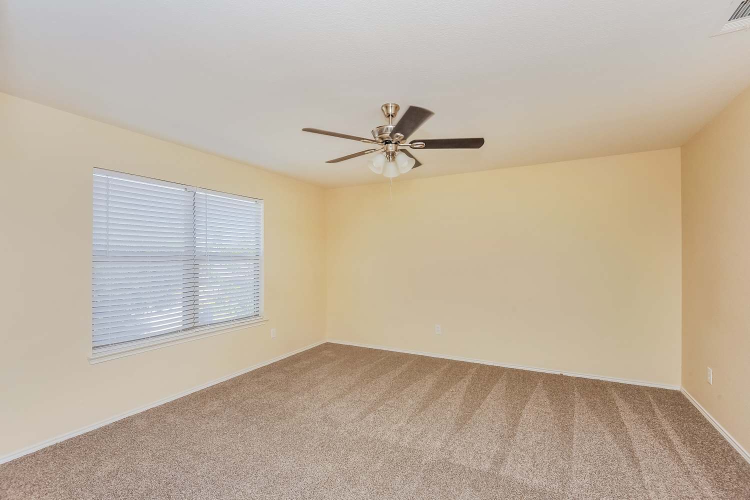 5601 Desert Willow Ct, Fort Worth photo 11