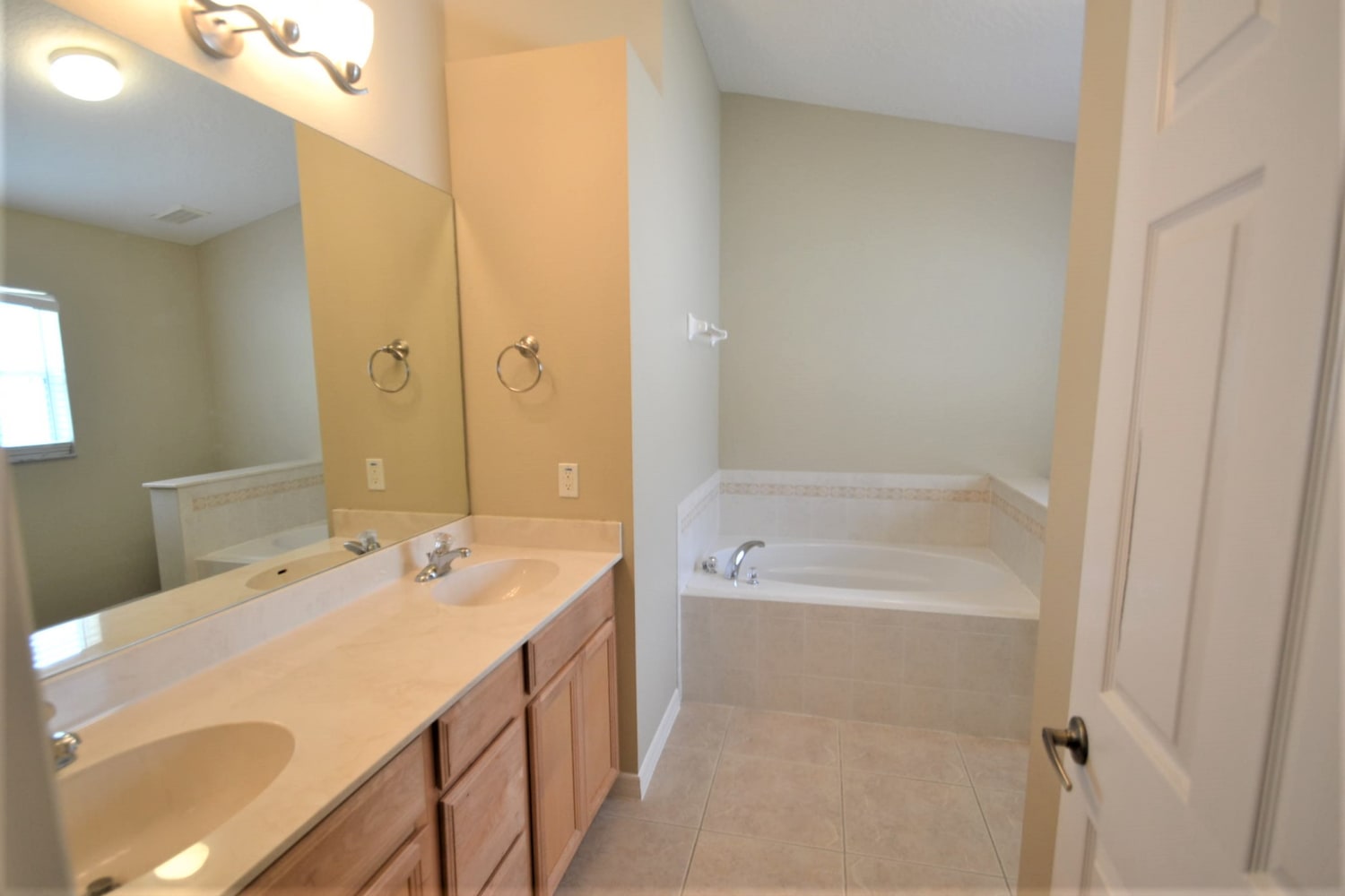 562 Coral Trace Blvd, Edgewater photo 9