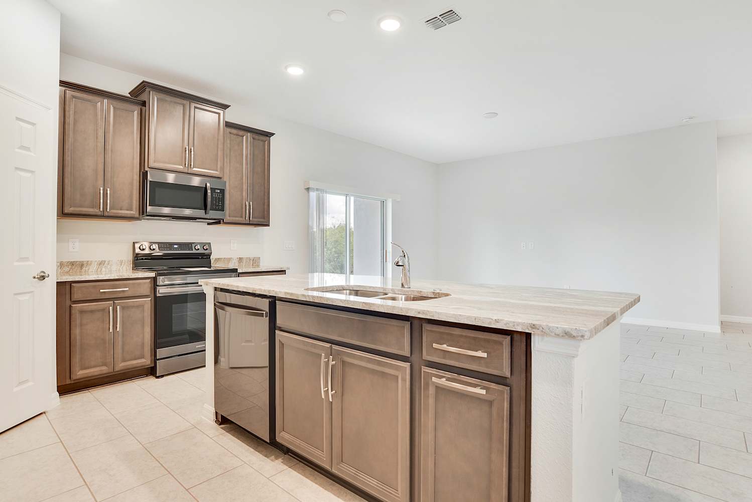 5625 Beggs Rd, St. Cloud photo 11
