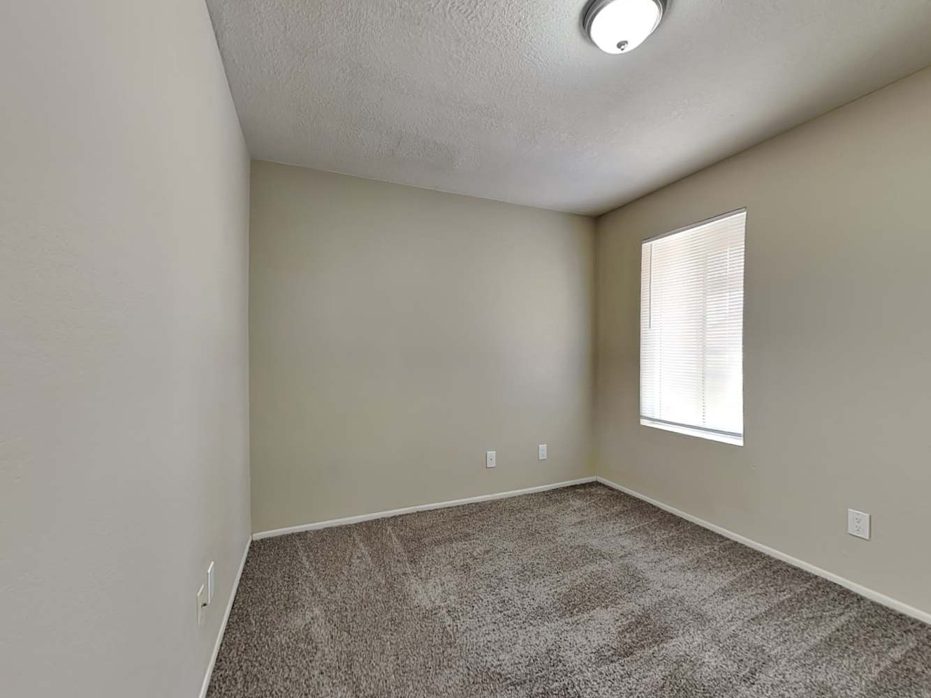 5634 W Altadena Ave, Glendale photo 10