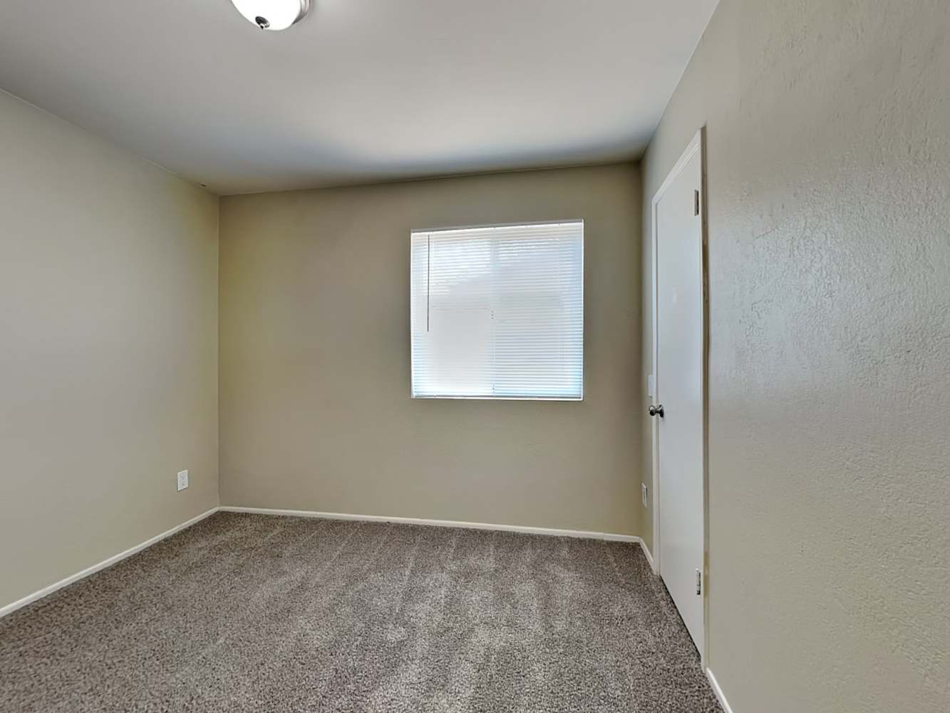 5634 W Altadena Ave, Glendale photo 11