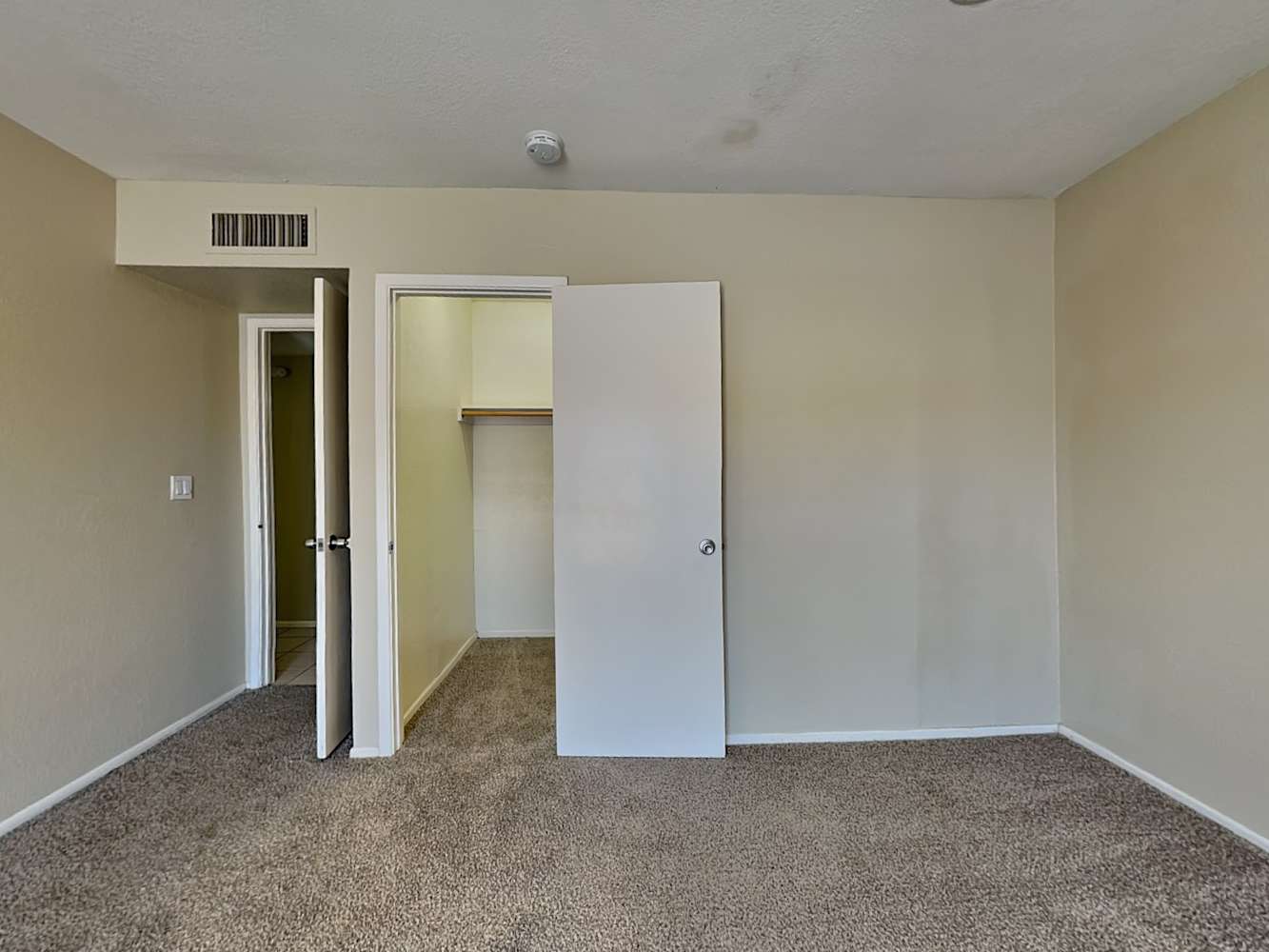 5634 W Altadena Ave, Glendale photo 9