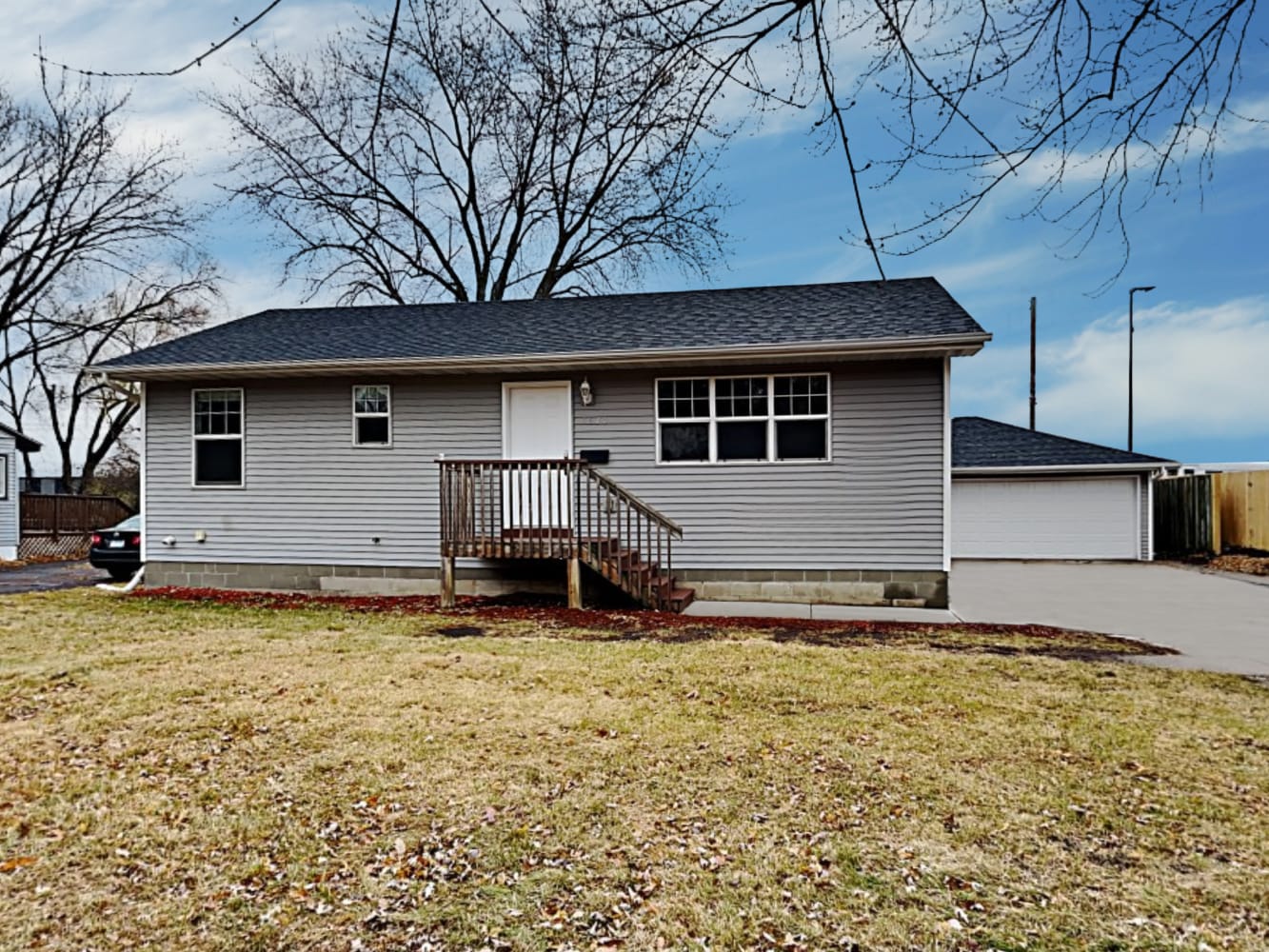 5644 Maryland Ave N, Crystal photo 1