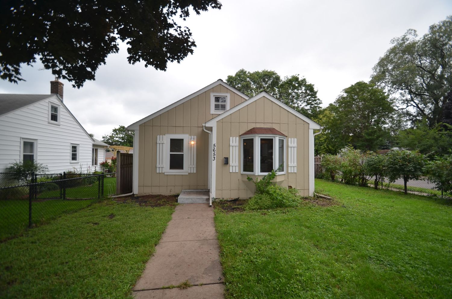 Front of 5653 40th Ave S, Minneapolis, MN