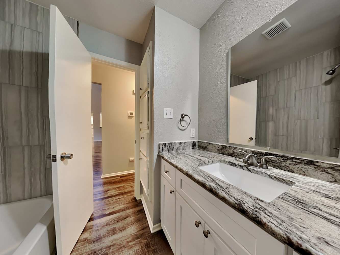 5668 Jamaica Cir, North Richland Hills photo 15