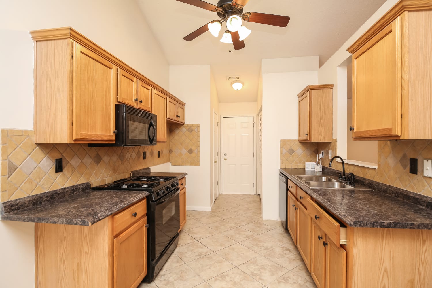 5700 River Ridge Ln, Sugar Hill photo 6