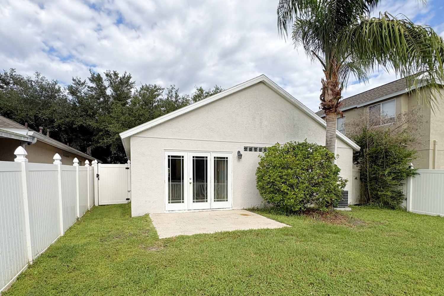 5716 Tanagerlake Rd, Lithia photo 17