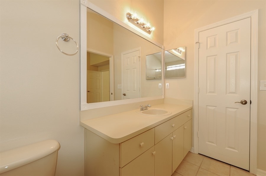 5716 Tanagerlake Rd, Lithia photo 14