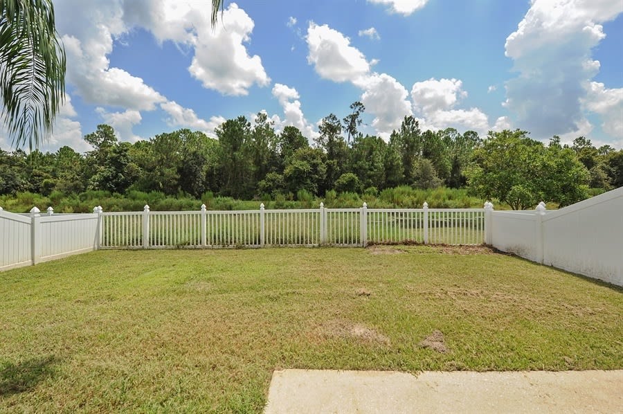 5716 Tanagerlake Rd, Lithia photo 19