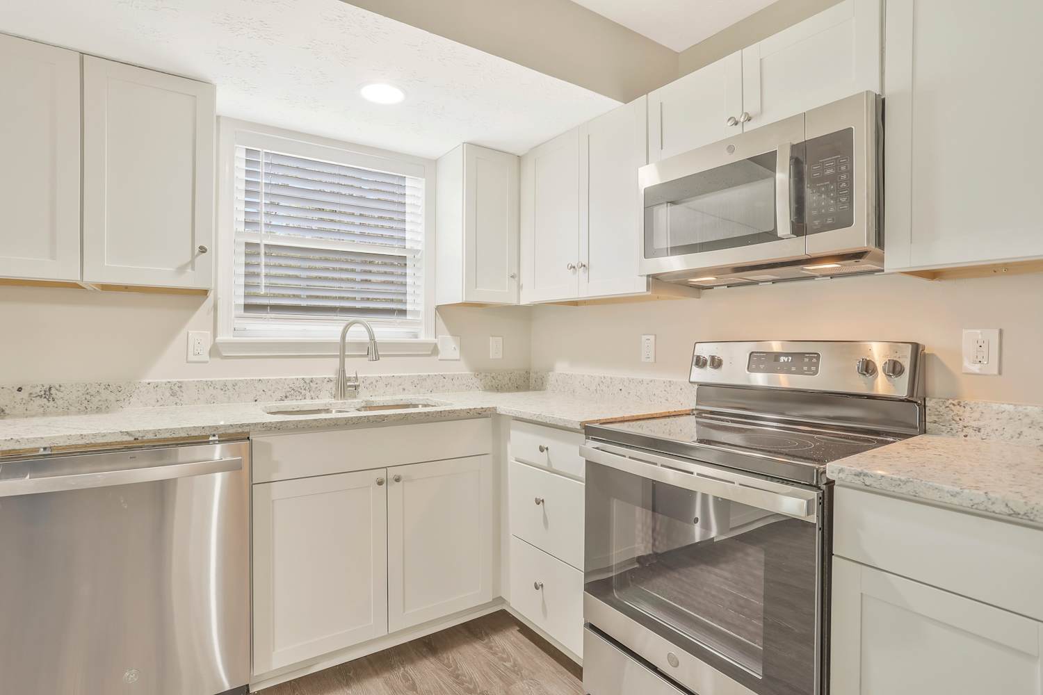 572 Tate Creek Ct Nw, Acworth photo 8