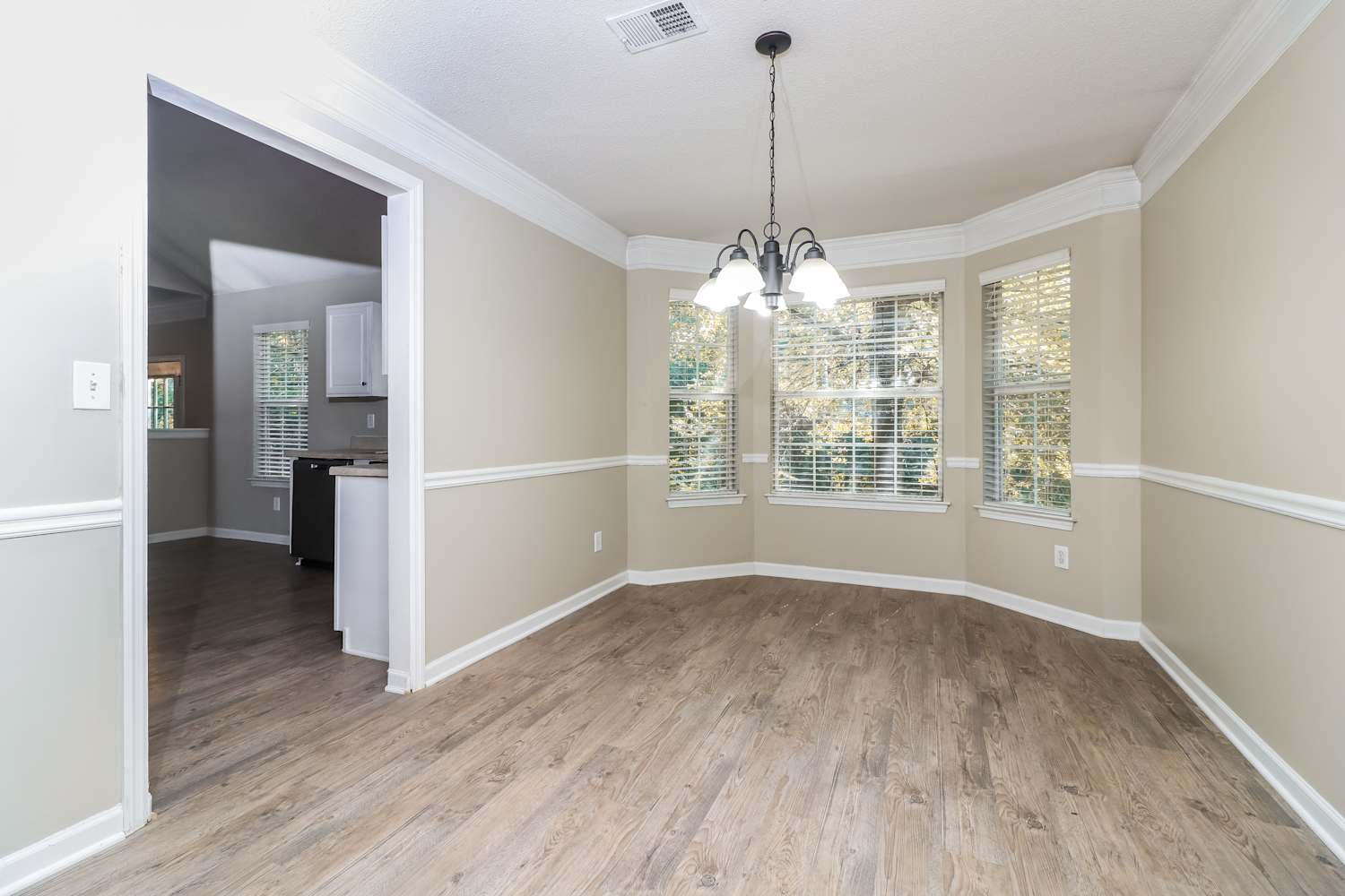 5725 Crystal Springs Way, Powder Springs photo 6
