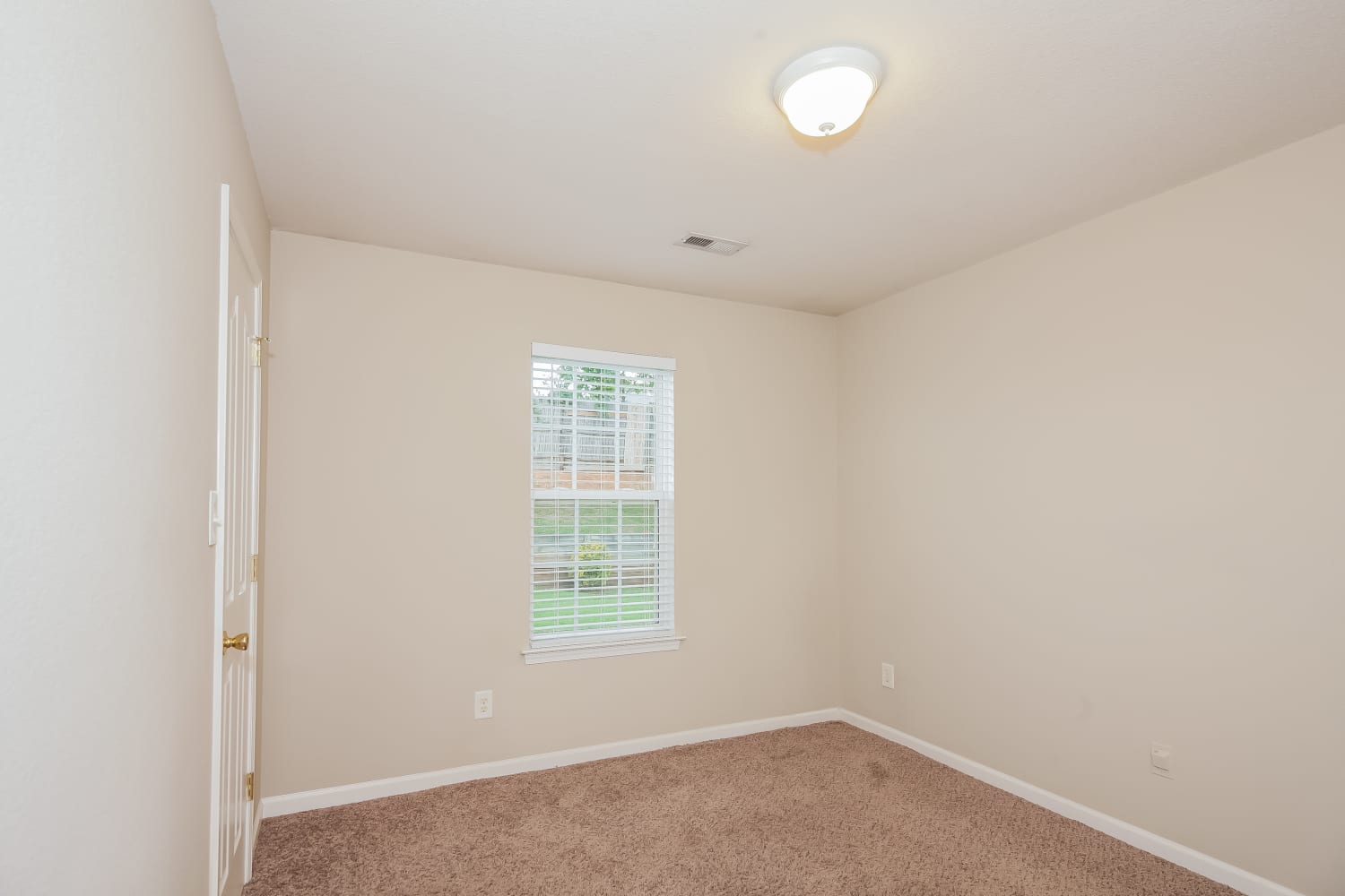 5733 Shining Oak Ln, Charlotte photo 9