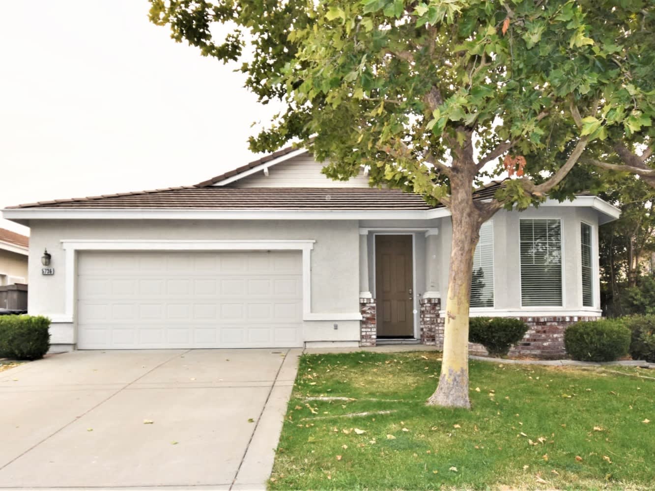 Front of 5736 Bridgecross Dr, Sacramento, CA