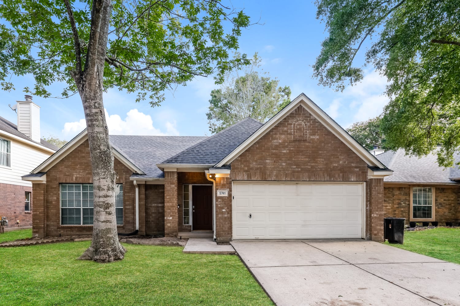 5741 Forest Timbers Dr, Humble photo 1