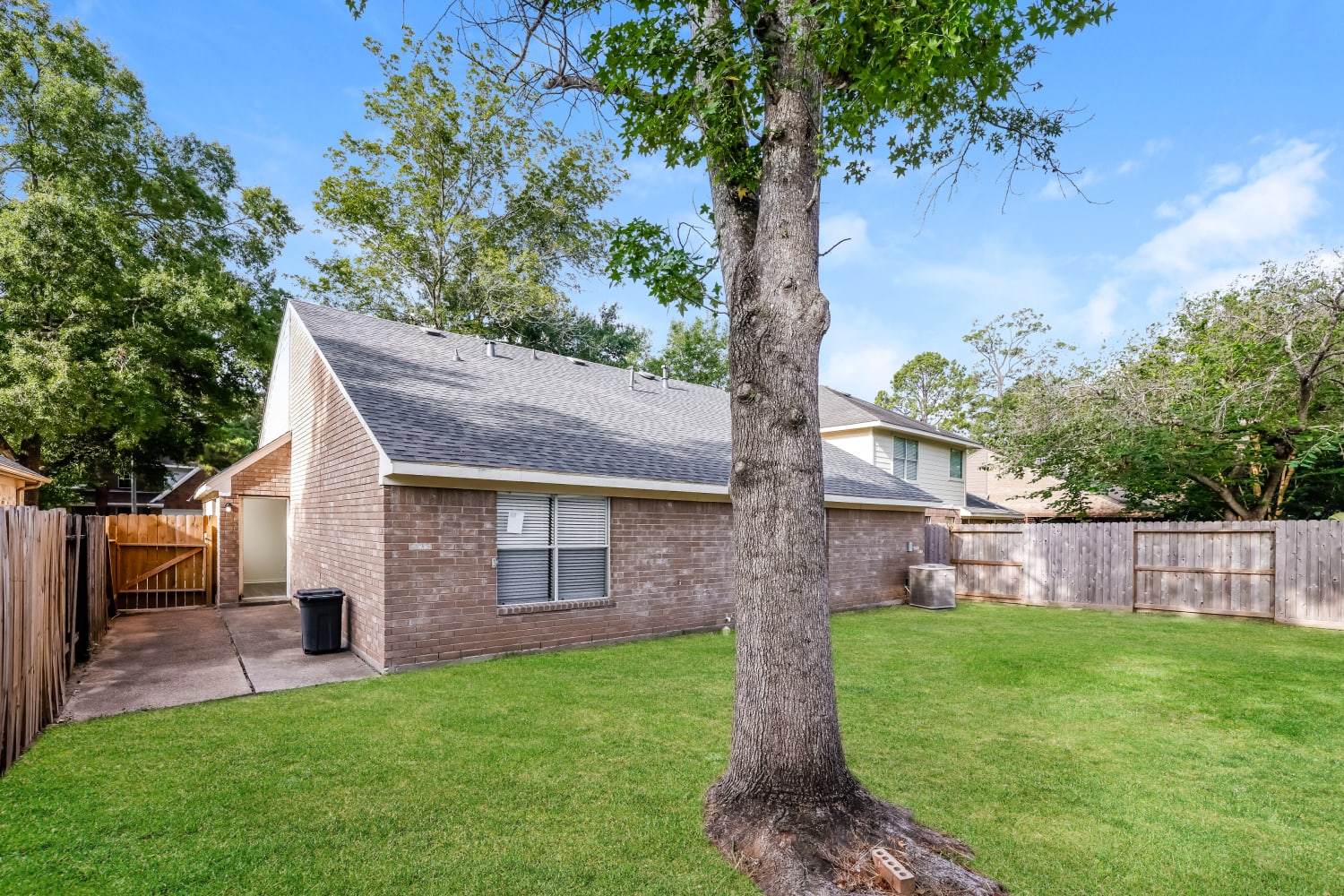 5741 Forest Timbers Dr, Humble photo 14
