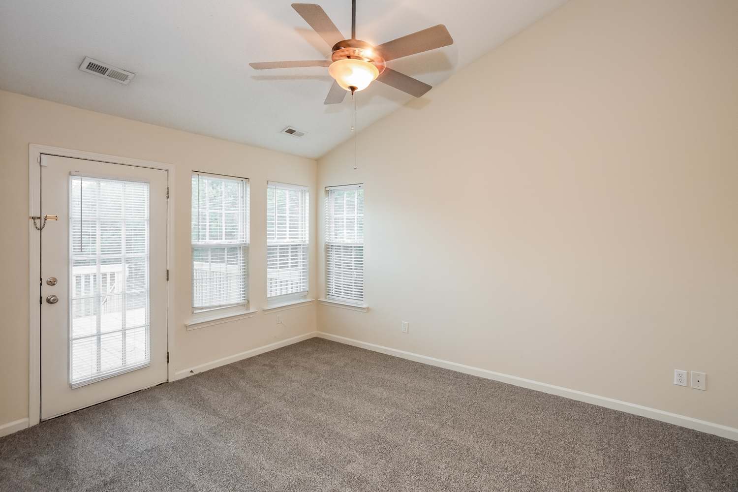 5743 Heron Point Pl SW, Concord photo 11