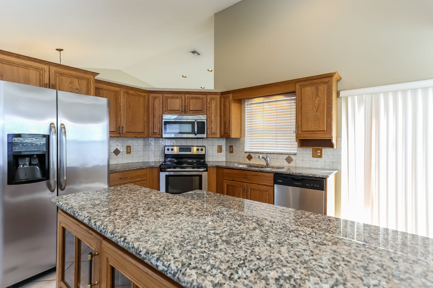 575 NW 47th Ter, Deerfield Beach photo 8