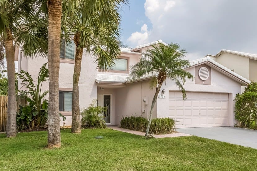 5756 Strawberry Lakes Cir, Lake Worth photo 2
