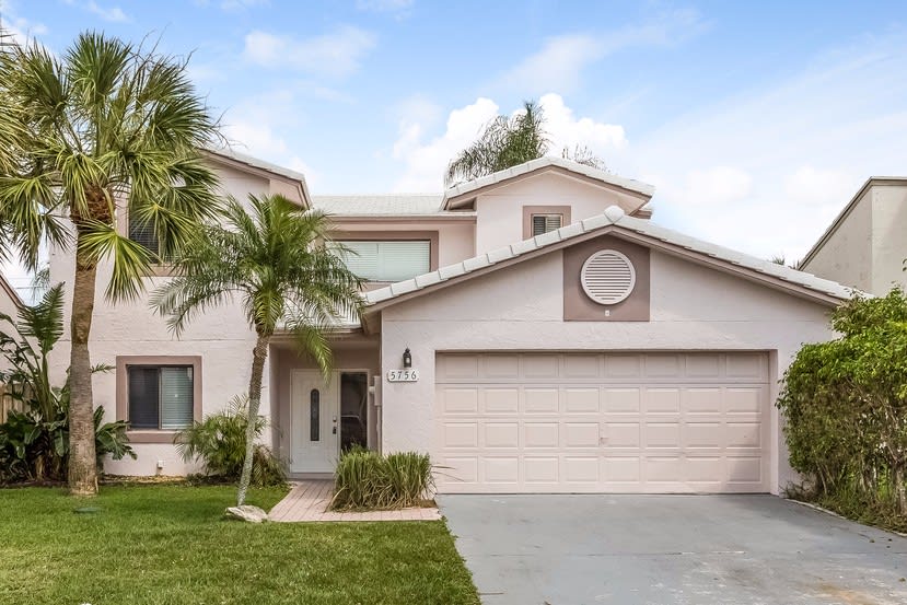 5756 Strawberry Lakes Cir, Lake Worth photo 1
