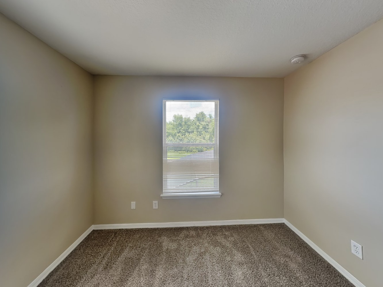 576 Sandy Ridge Dr, Davenport photo 13