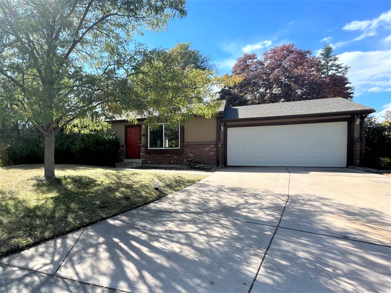 Front of 5761 S Lewis St, Littleton, CO