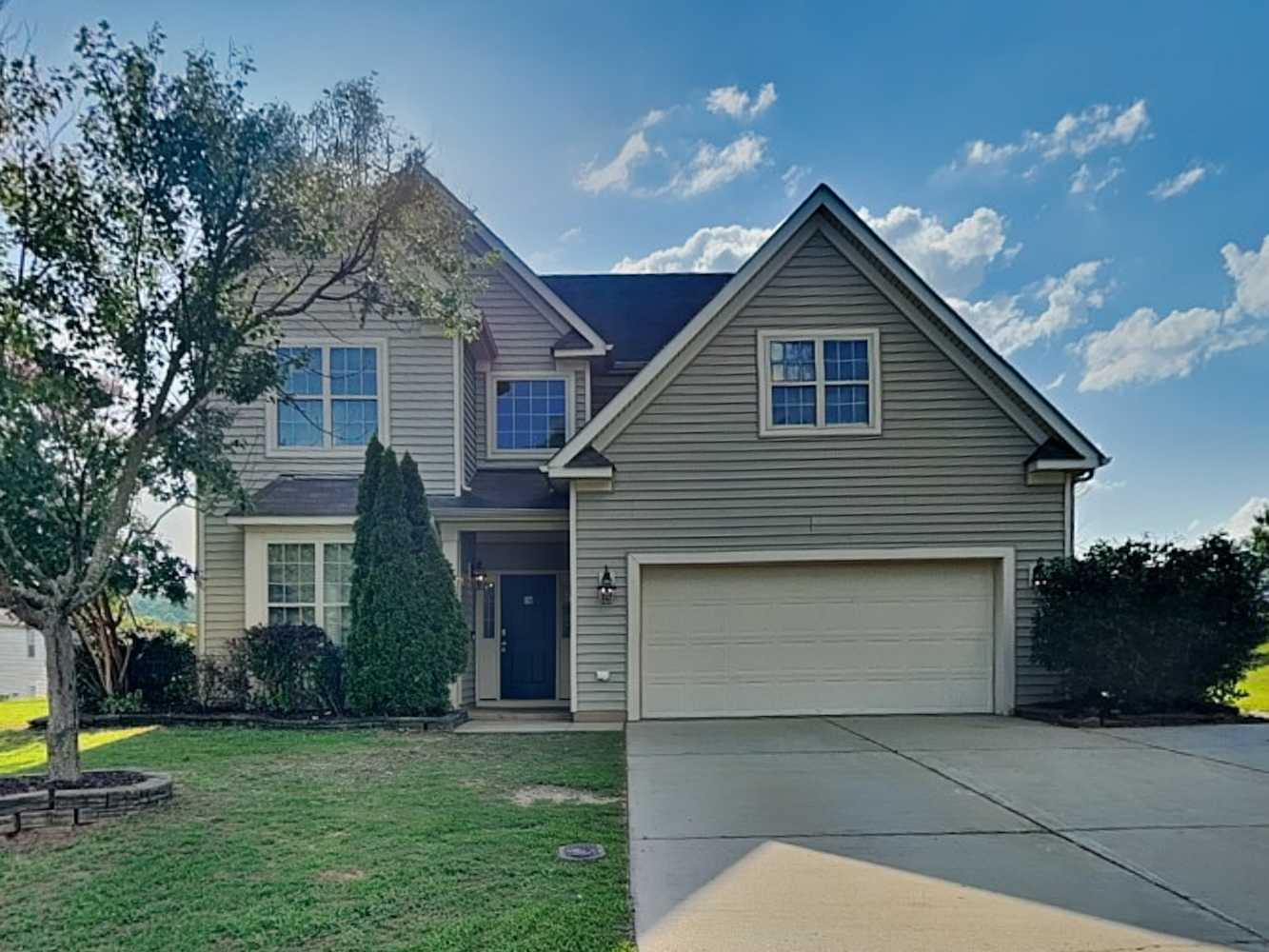 577 Rolling Meadows Dr, Clayton photo 1