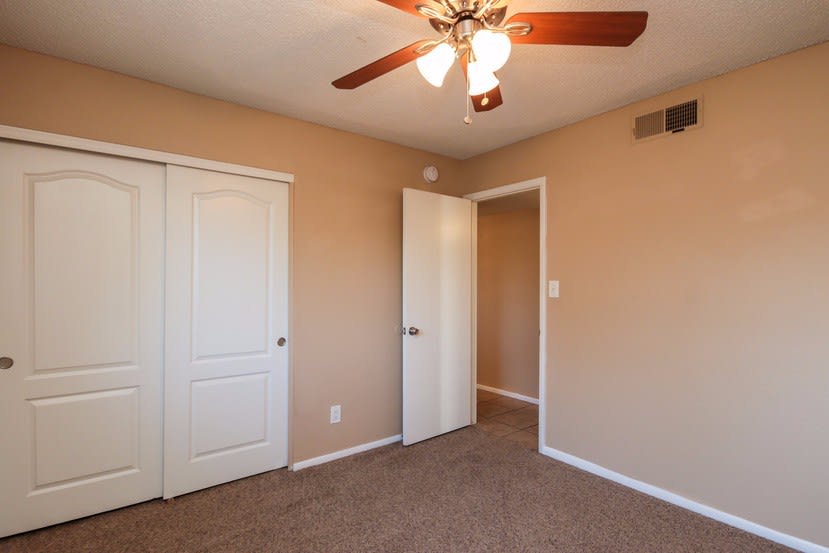 5816 W Carol Ann Way, Glendale photo 7