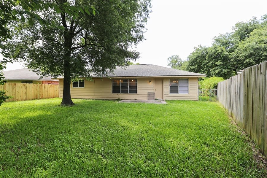 5826 Walnutgate Dr, Spring photo 16