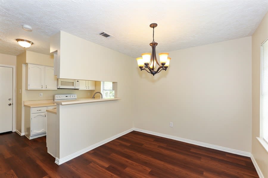5826 Walnutgate Dr, Spring photo 9