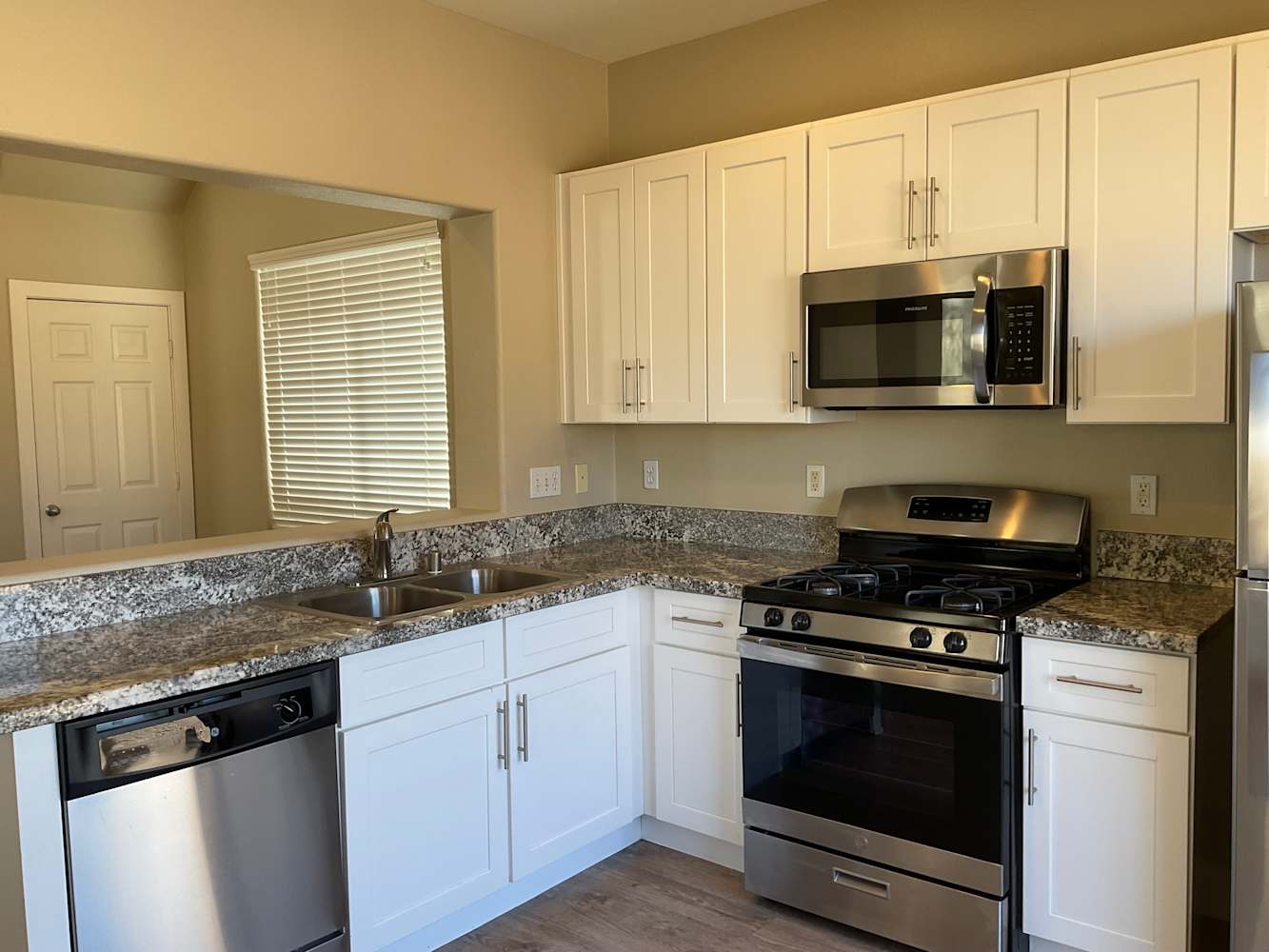 5836 Gemstone Peak St, North Las Vegas photo 6