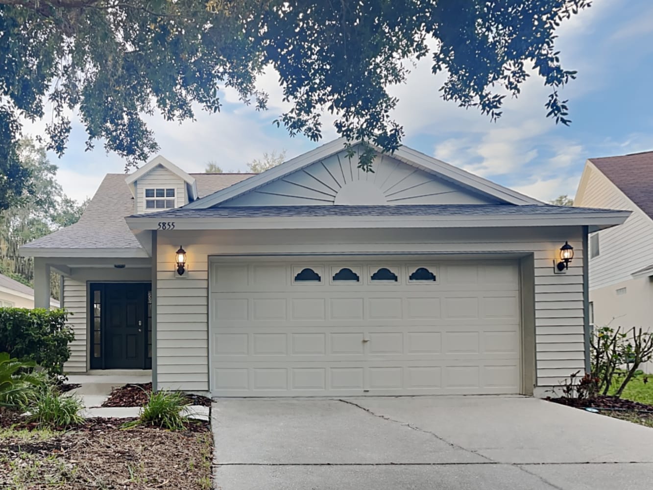 Front of 5855 Wrenwater Dr, Lithia, FL