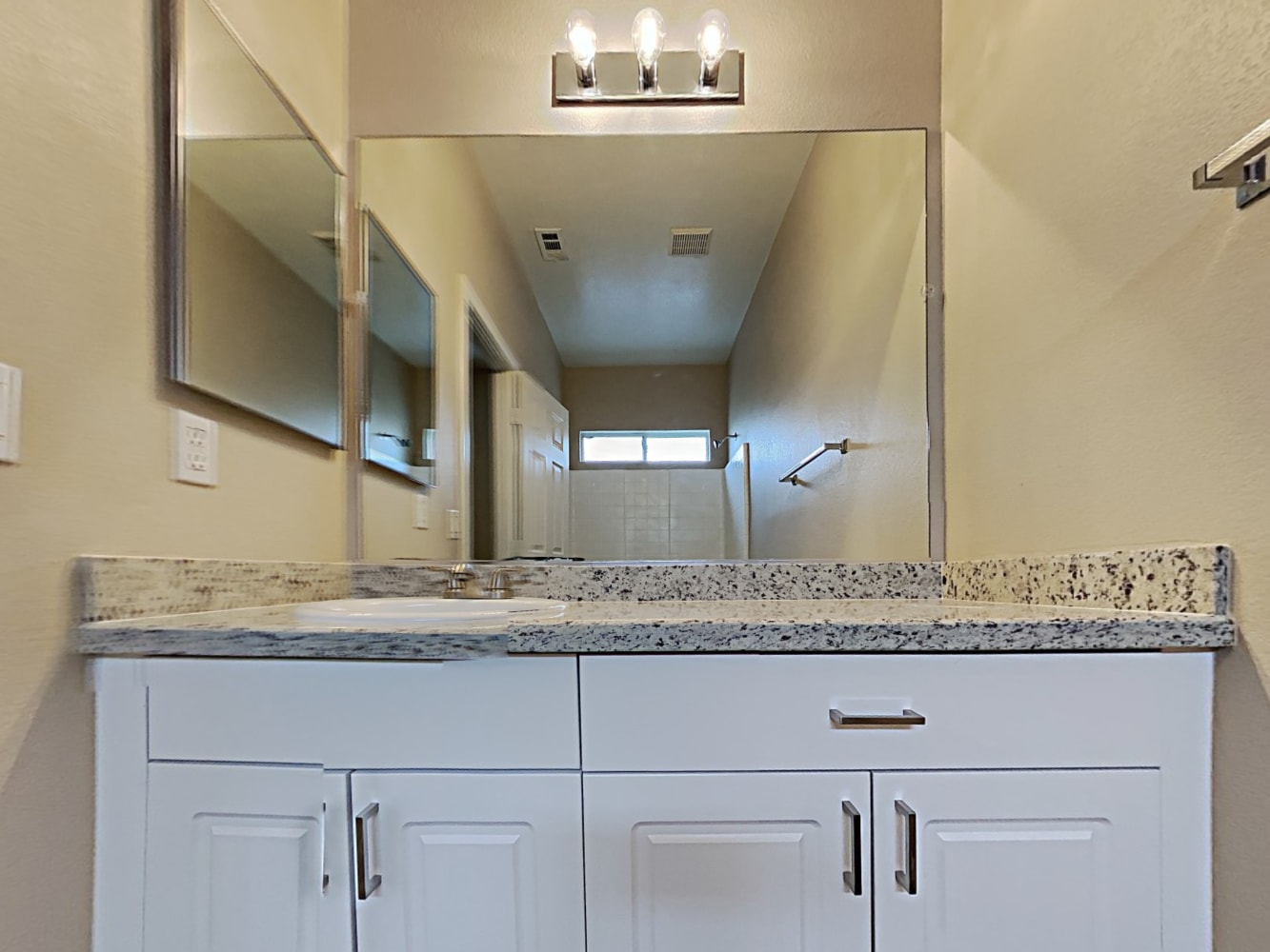 5894 Crumbling Ridge St, Henderson photo 18