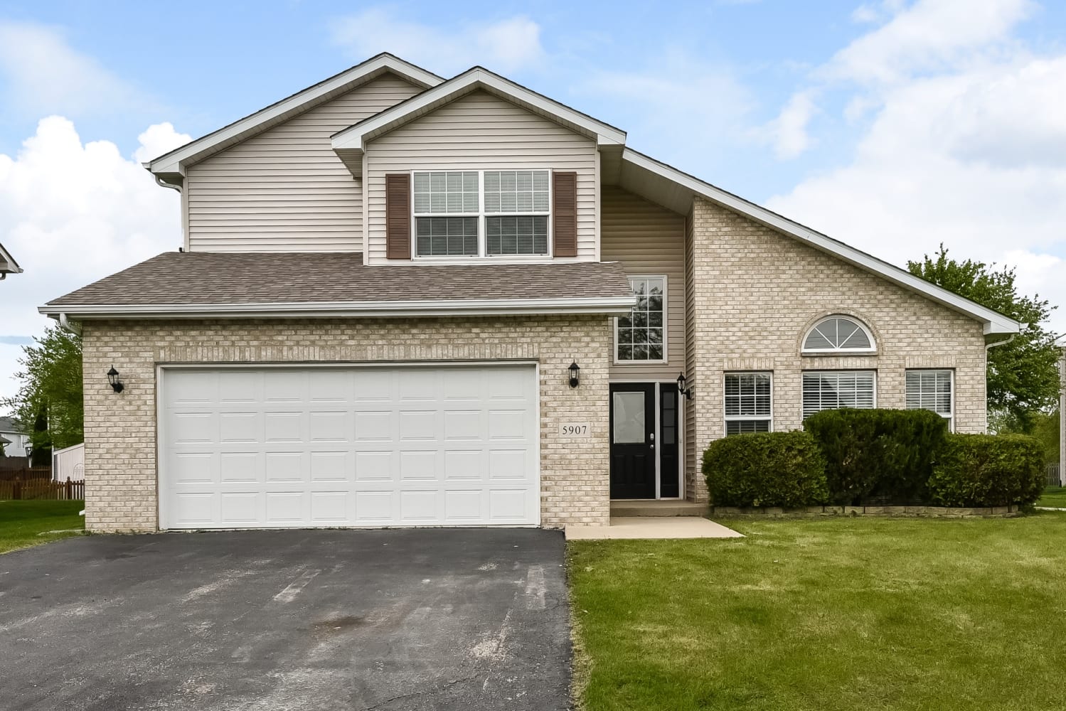 Front of 5907 Alpine Way, Plainfield, IL