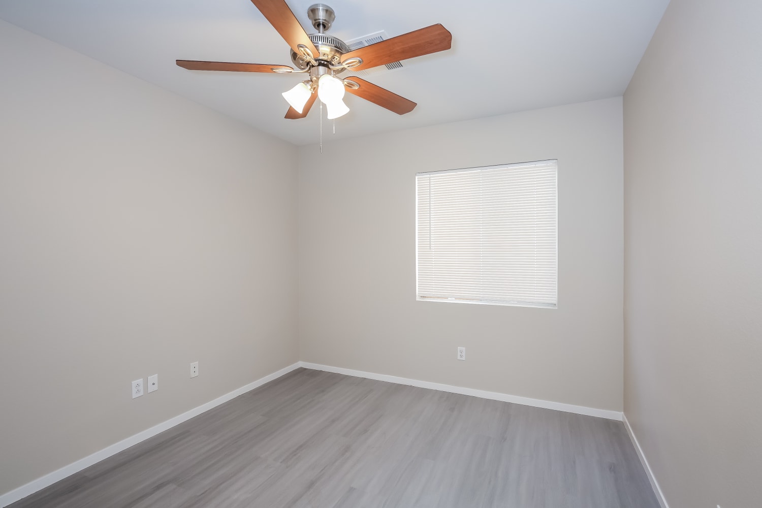 5908 Wood Petal St, Las Vegas photo 8