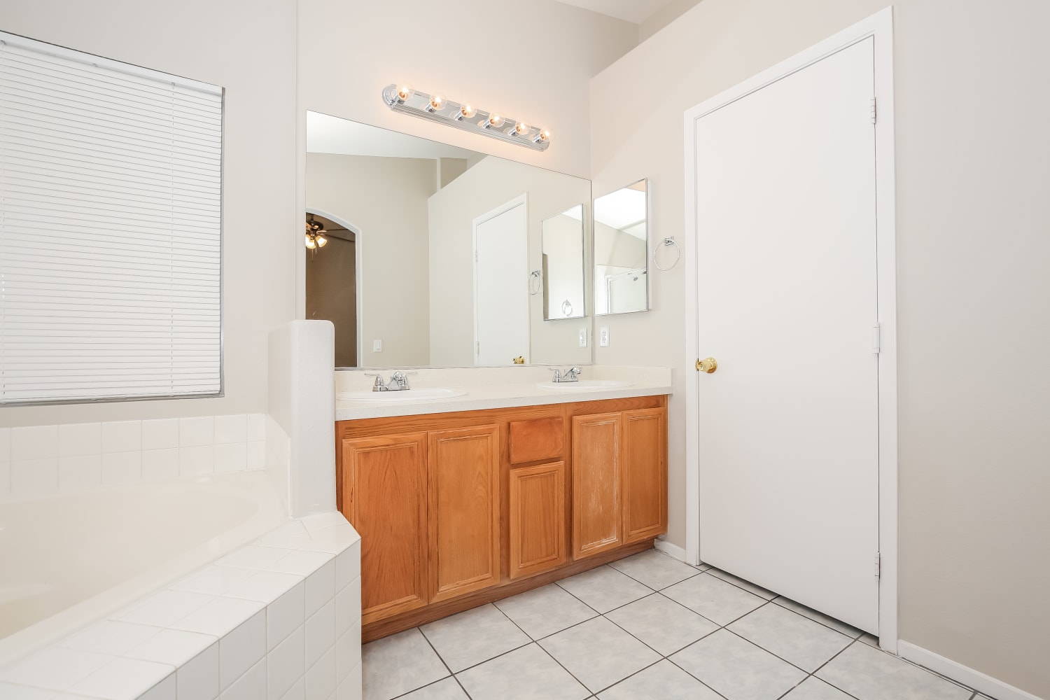 5908 Wood Petal St, Las Vegas photo 9
