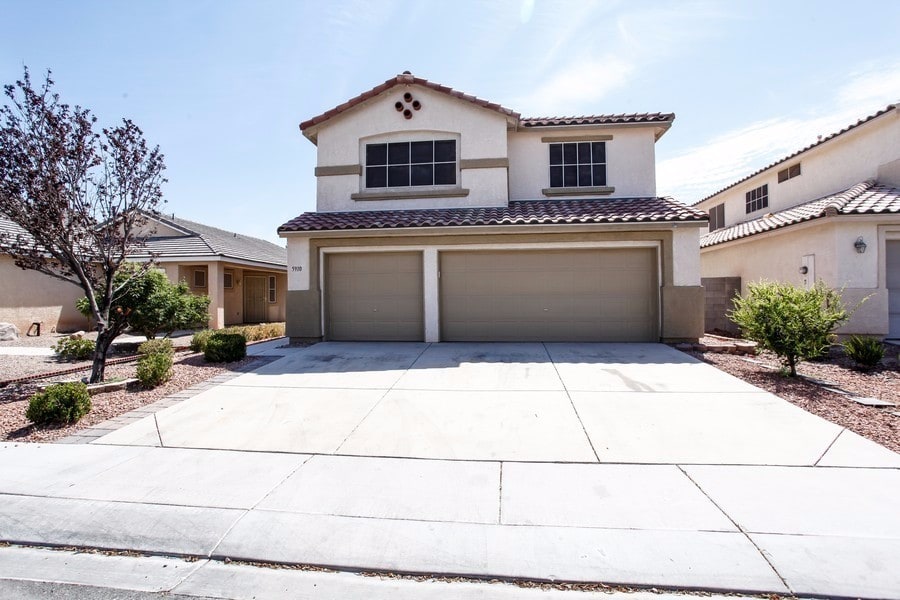 Front of 5910 Red Dawn St, North Las Vegas, NV