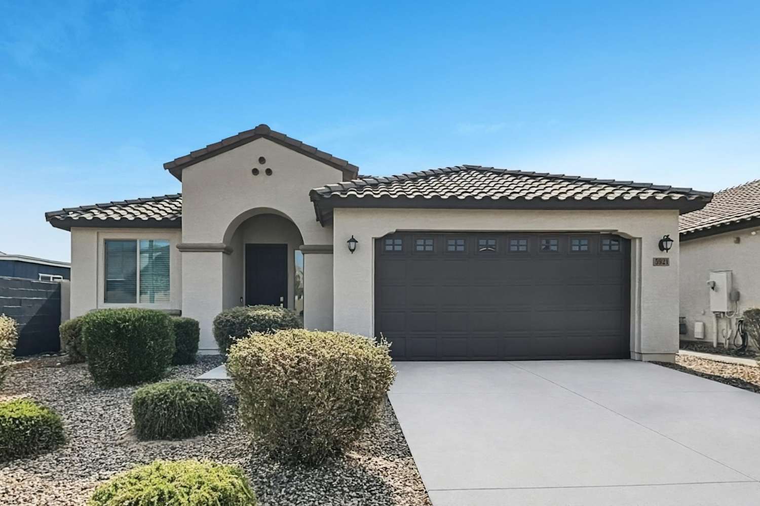 5921 N. 195th Dr, Litchfield Park photo 1