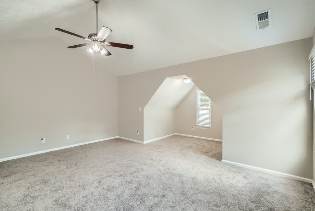 594 Rivulett Ct, Lawrenceville photo 14