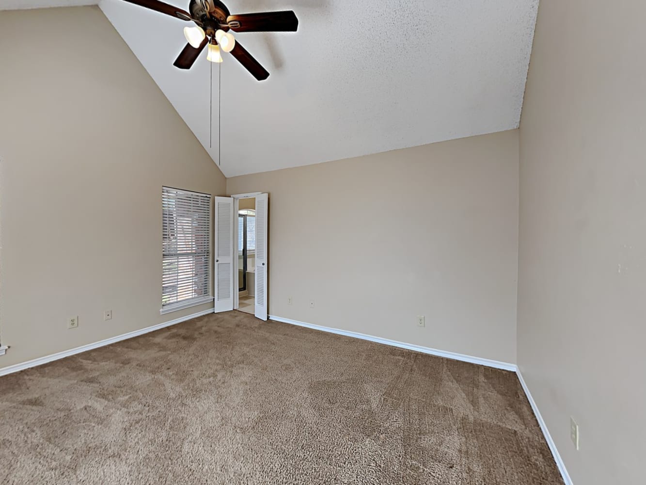 6 Round Rock Ct, Roanoke photo 8