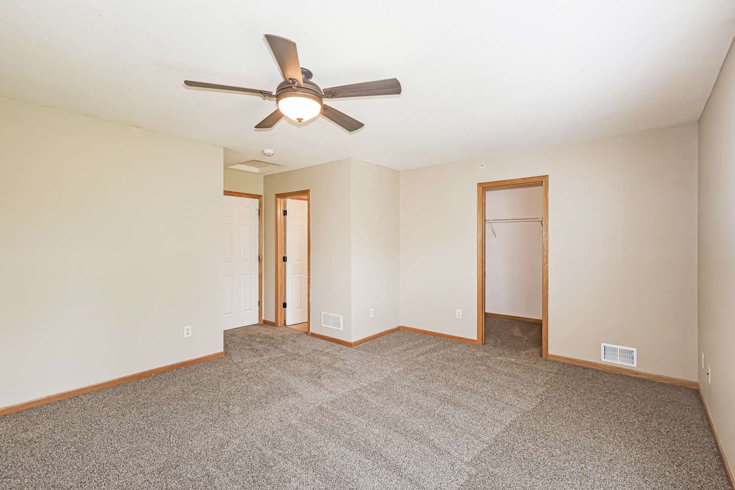 6004 Garwood Rd N, Brooklyn Park photo 9