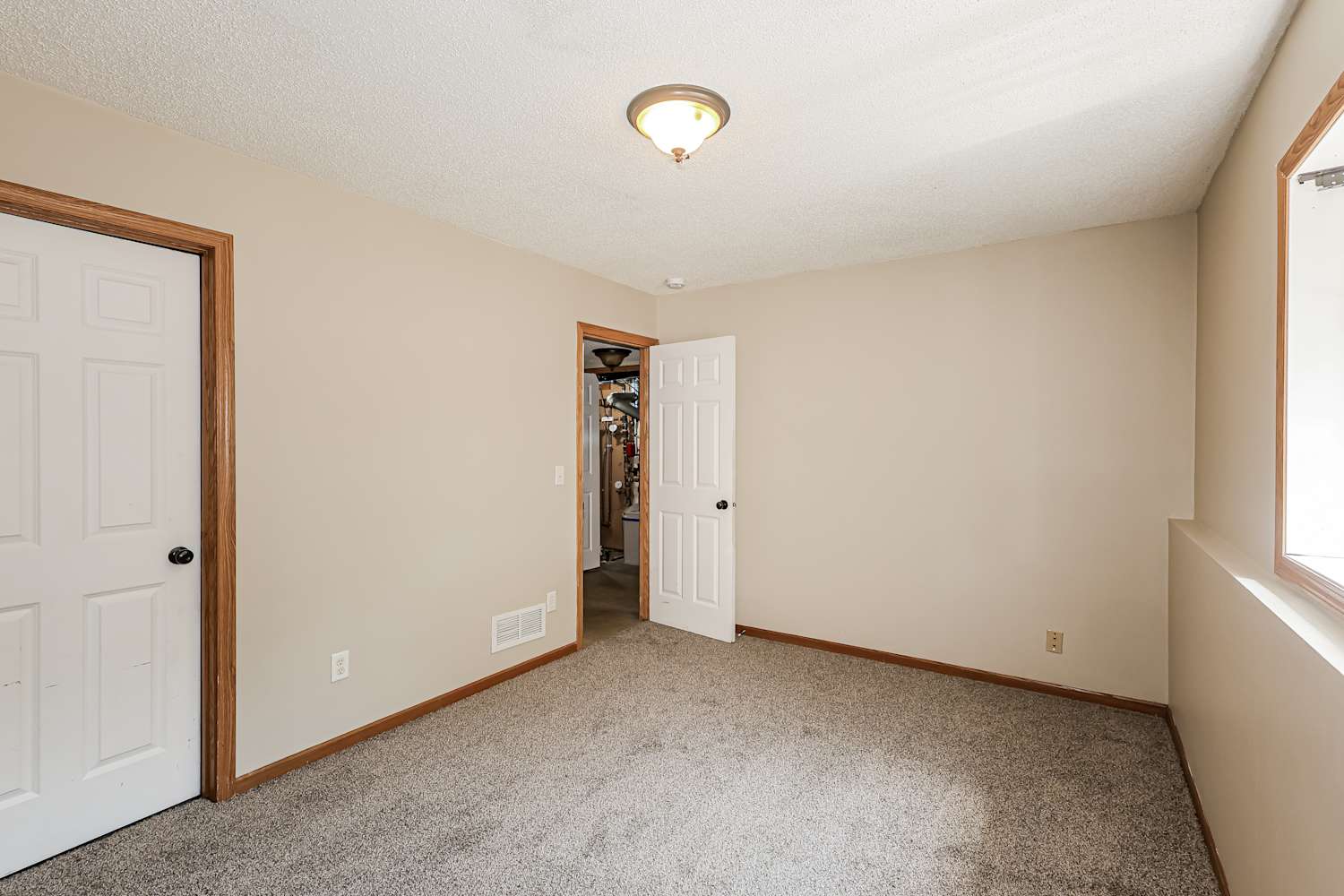 6004 Garwood Rd N, Brooklyn Park photo 14