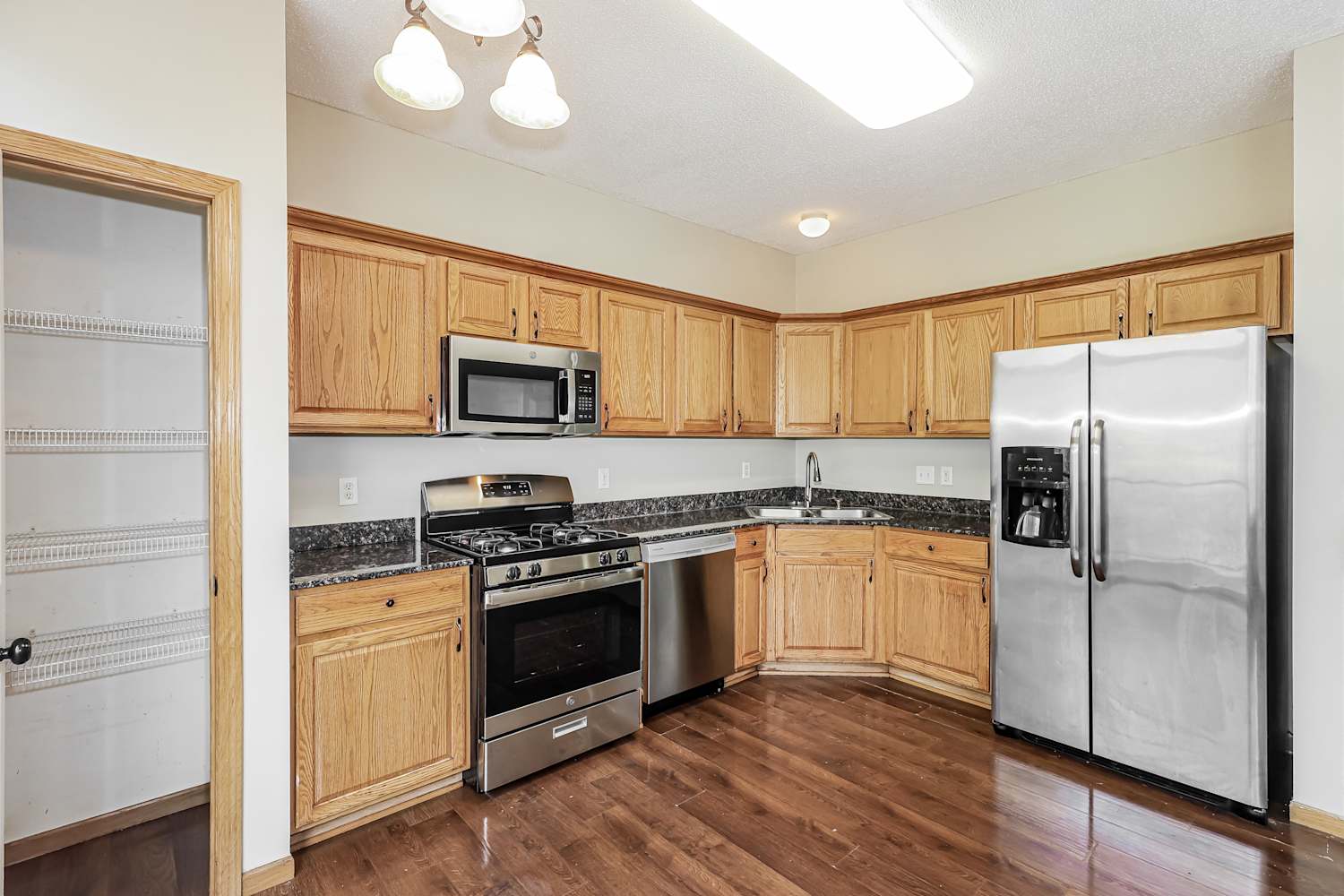 6004 Garwood Rd N, Brooklyn Park photo 7